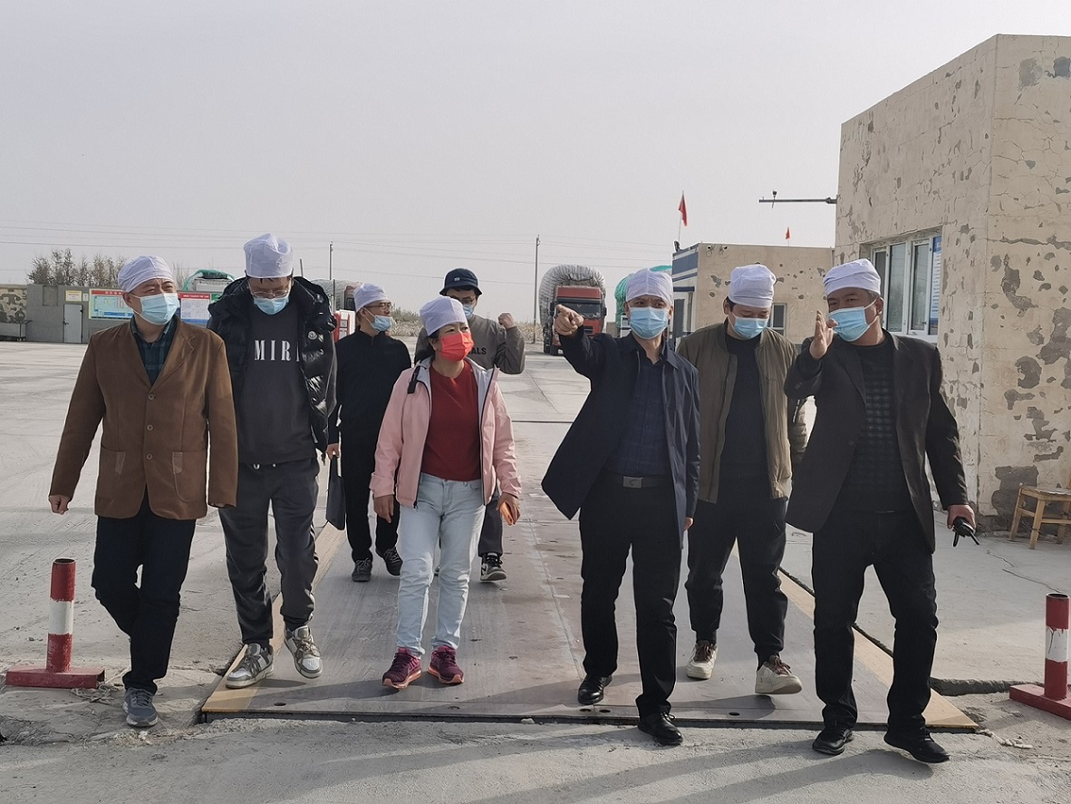 李林、樊治強(qiáng)一行到省棉麻集團(tuán)基地督導(dǎo)調(diào)研安全生產(chǎn)、棉花儲(chǔ)備工作