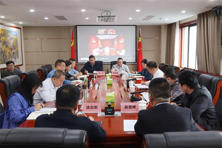 集團公司召開與青白江區(qū)委、區(qū)政府，老撾吉達篷集團，中宇安泰供應鏈科技公司，安徽泰德康科技公司合作洽談座談會